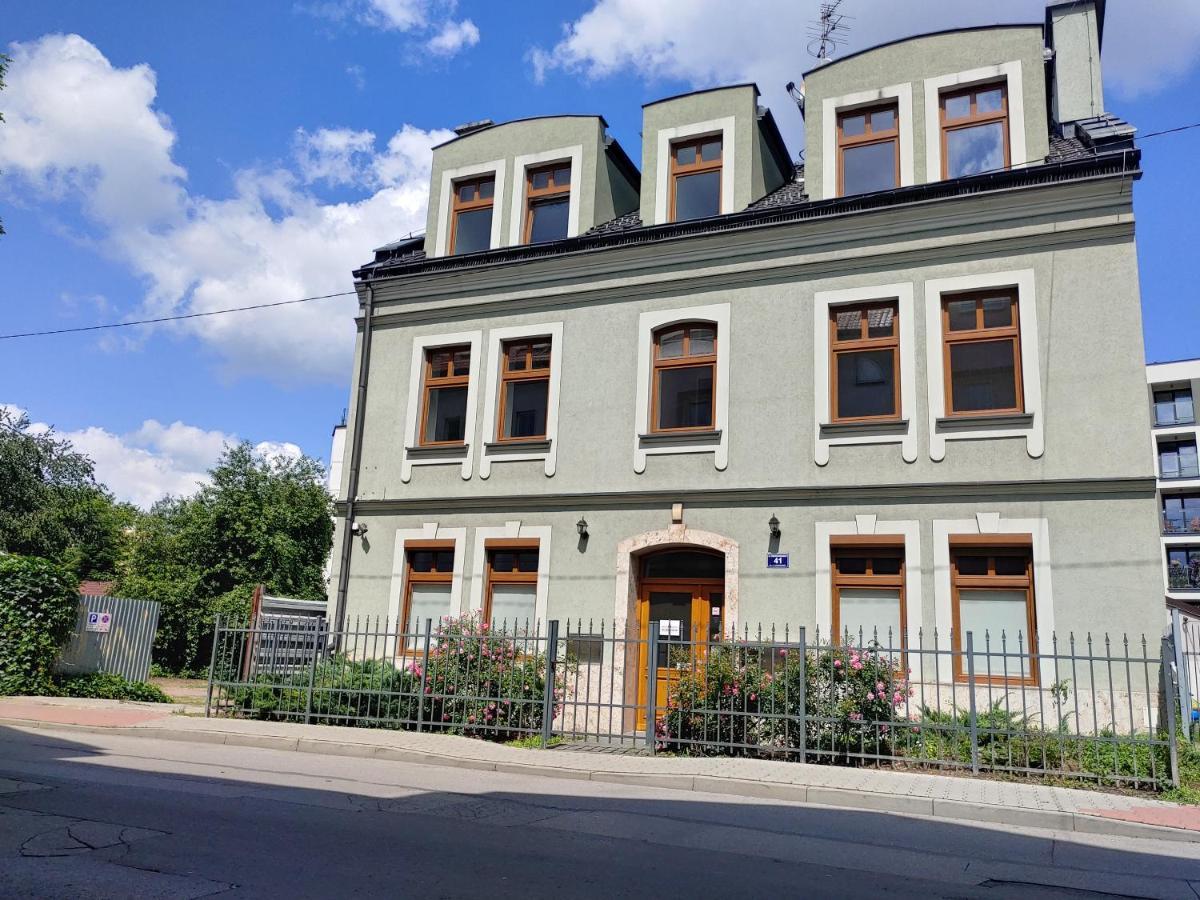 999 Aparthostel Hostel Kraków